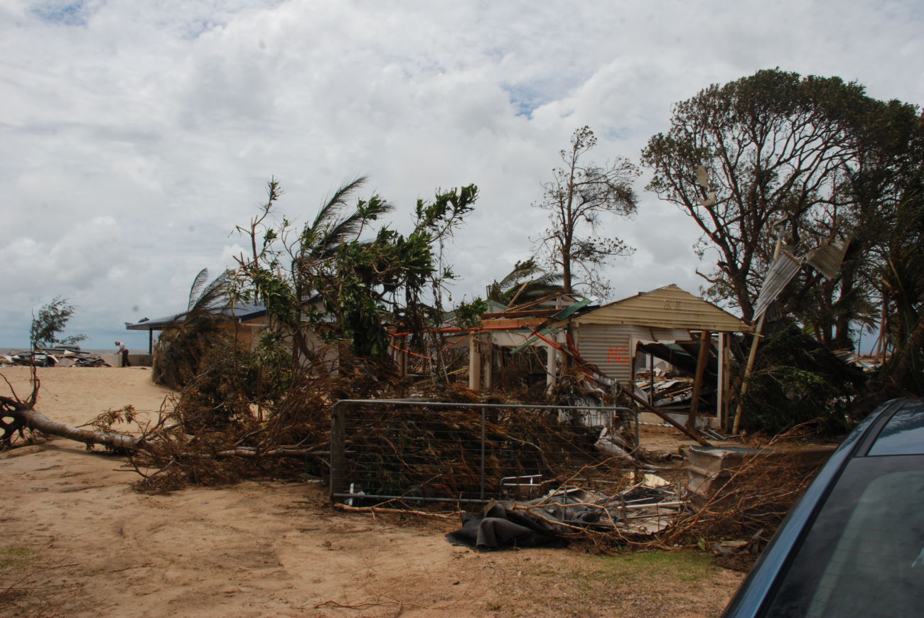Cyclone Larry damage to Tully Heads